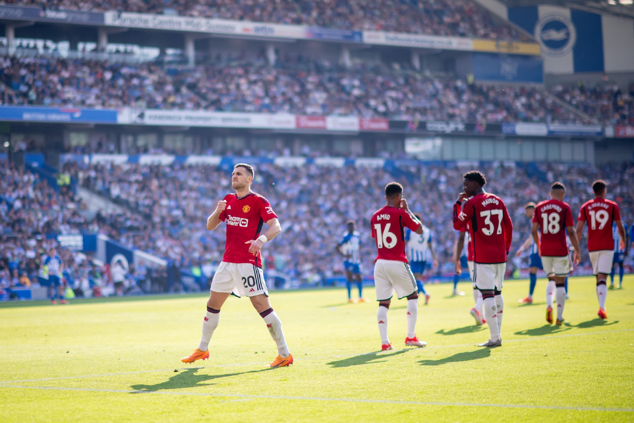 年仅21岁 年仅21岁